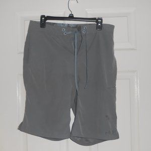 Huk Fishing Short in Gray
